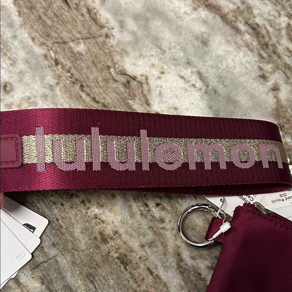 New Lululemon Athletica Never Lost Keychain and Clippable Card Pouch Set in DELX - Picture 5 of 7